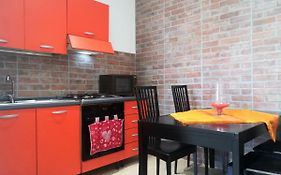 House San Salvario Next Station By Holiday World